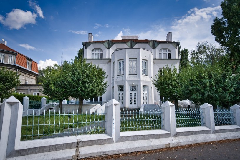 Kovarovic-Villa Gartenansicht